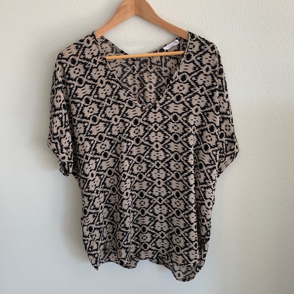 Lush Oversized Top - Picture 1 of 4